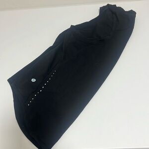 Lululemon black tank